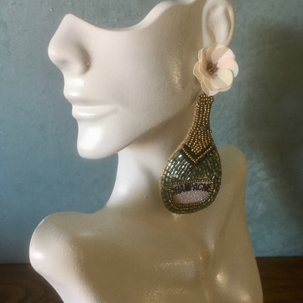 NWT Champagne Celebration Beaded Earrings Handmade in India